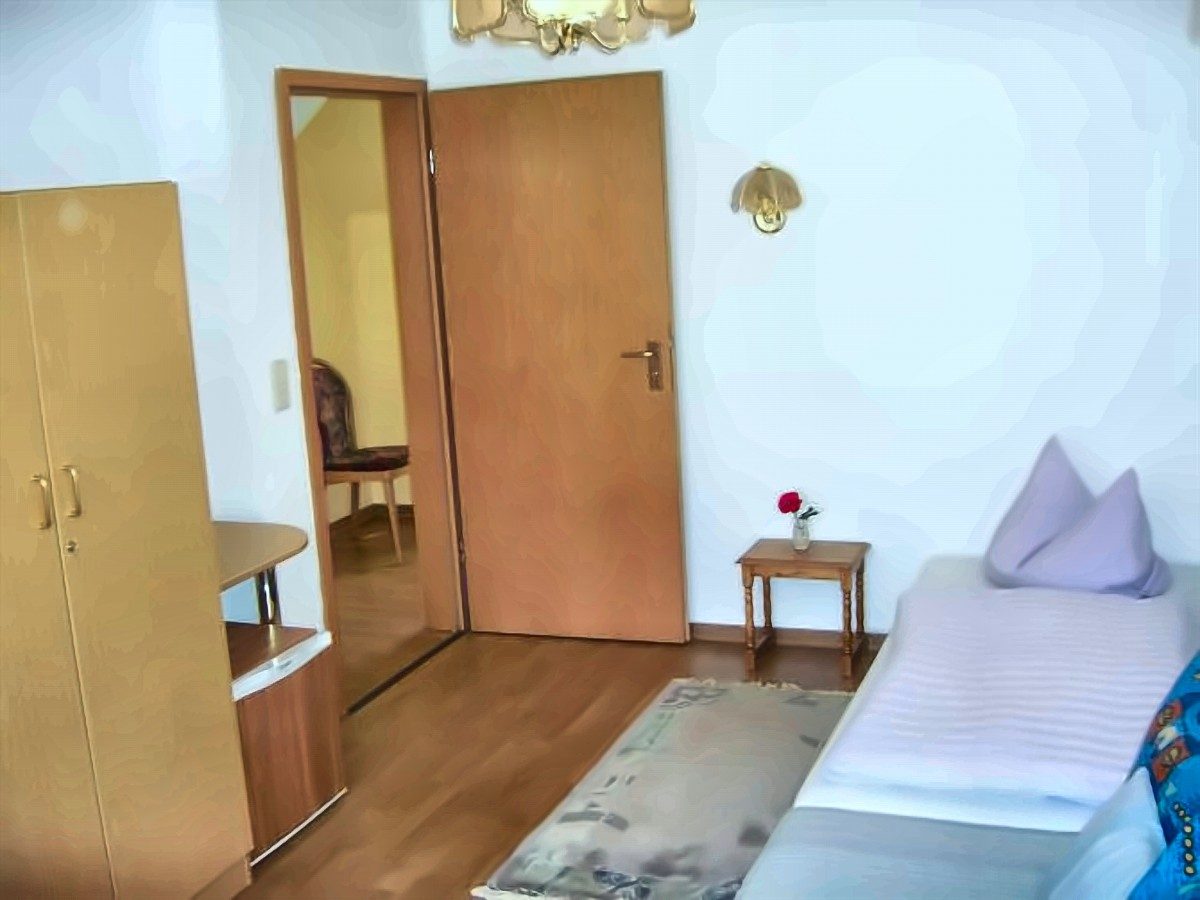 Zimmer 4 mit getrennten Betten
